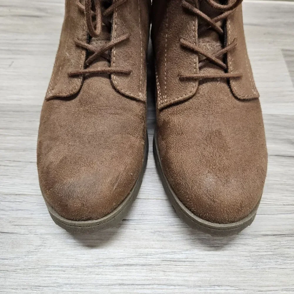 Universal Thread Womens Brown Ankle Boots Size 8.5 Casual Neutral Lace Up